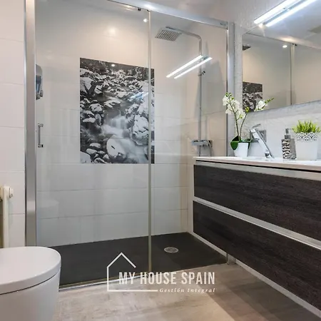 Myhousespain - Espacioso Piso Con Parking Appartement Gijón