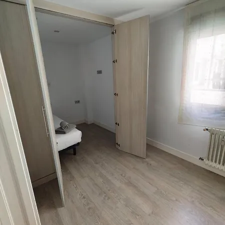 Myhousespain - Espacioso Piso Con Parking Appartement Gijón
