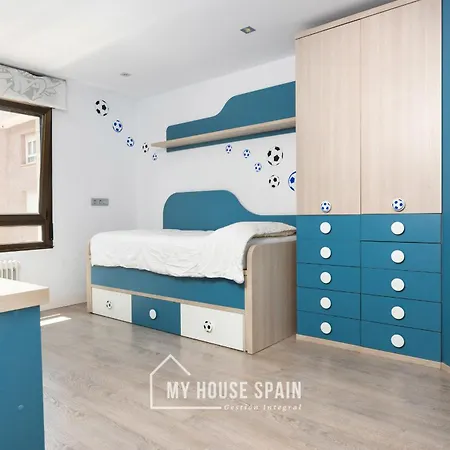 Myhousespain - Espacioso Piso Con Parking Apartman Gijón