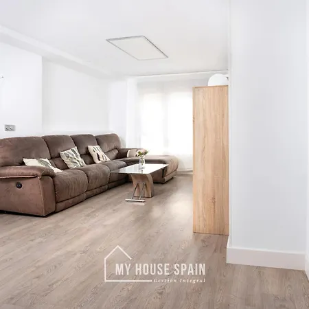 Myhousespain - Espacioso Piso Con Parking Apartman
