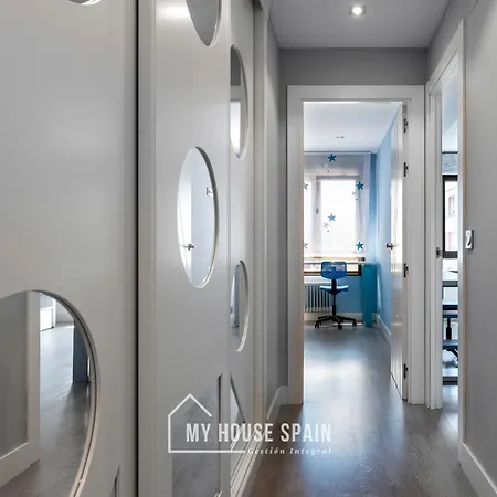 Myhousespain - Espacioso Piso Con Parking Apartman Gijón